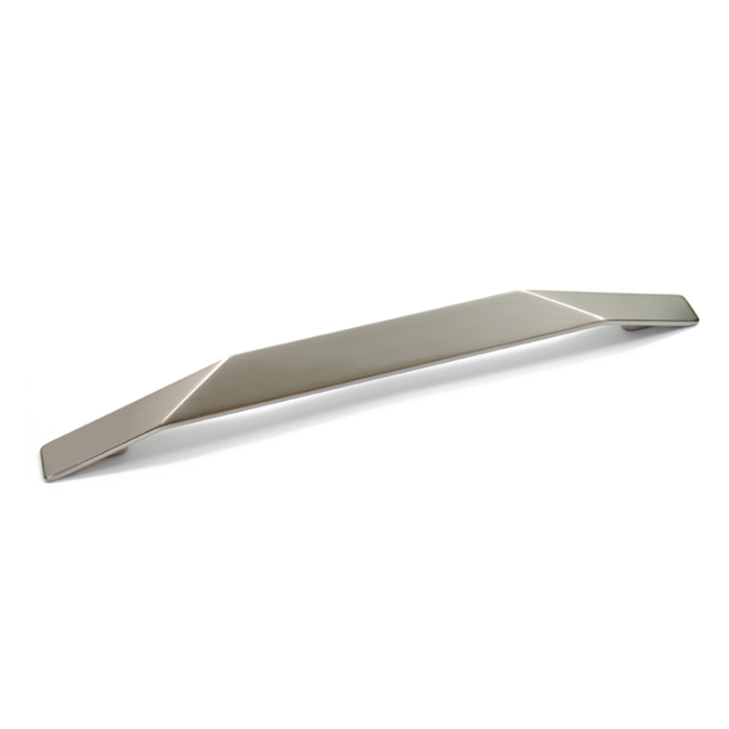 CL387 FURNITURE HANDLE / MAT NICKEL  MODERN COLLECTION