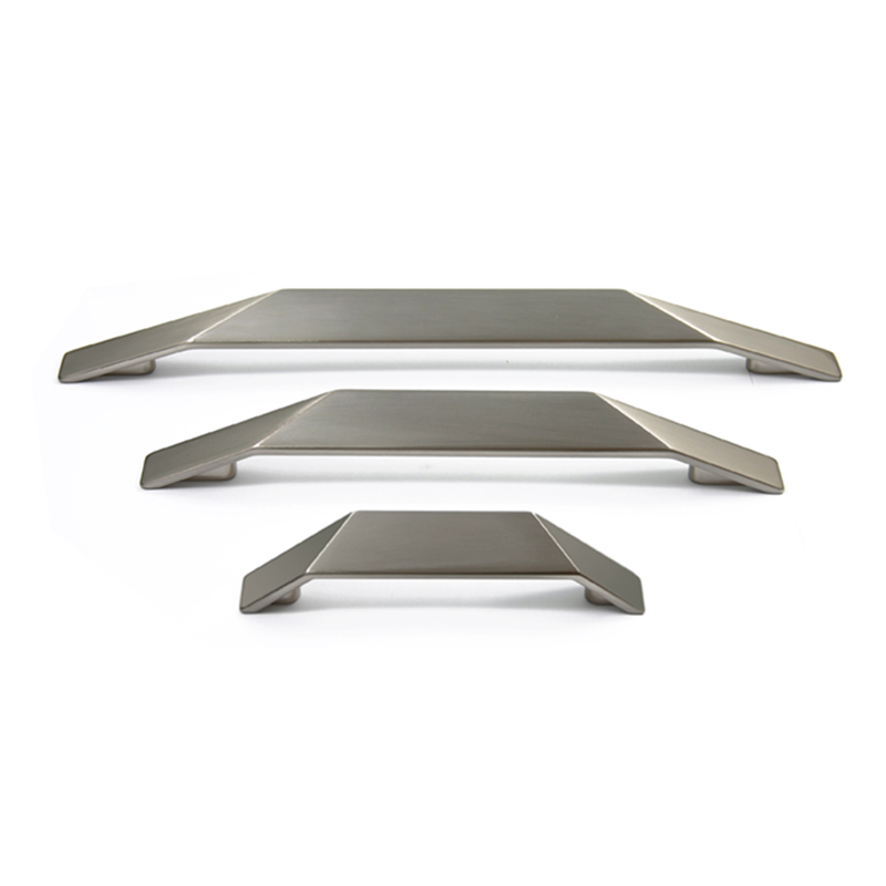 CL387 FURNITURE HANDLE / MAT NICKEL  MODERN COLLECTION