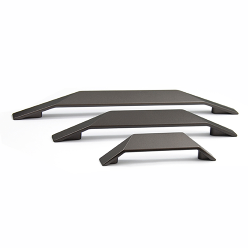 CL387 FURNITURE HANDLE / RUST  MODERN COLLECTION
