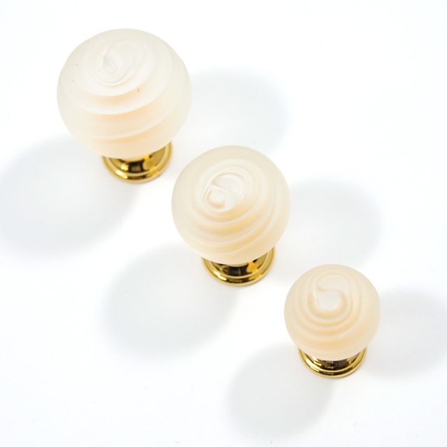 24K ROSELLINA FURNITURE KNOB / WHITE
