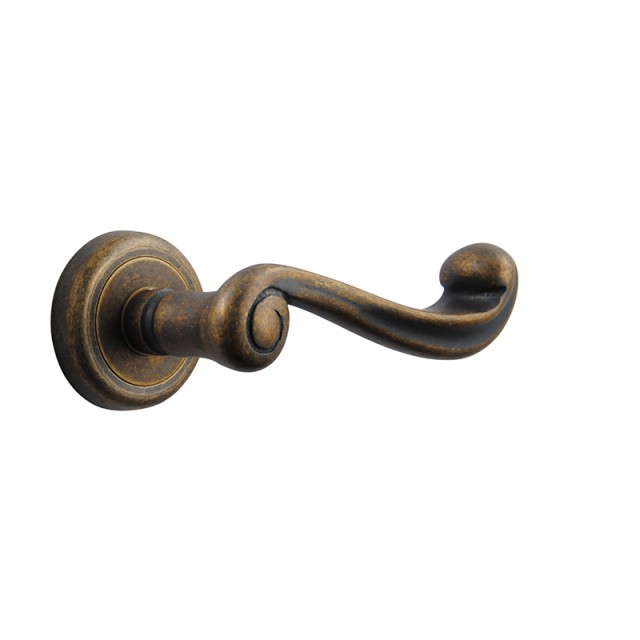 RICCIO ANTIQUE ROSETTE