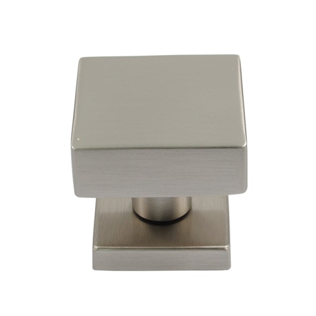 SQUARE DOOR KNOB / MAT NICKEL