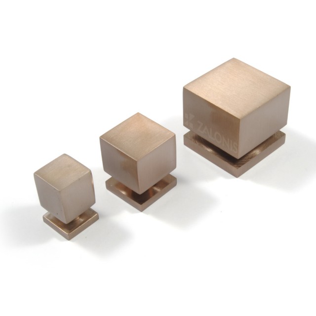 SQUARE FURNITURE KNOB / MATT NICKEL