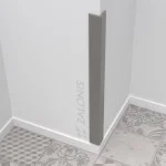 ΠΡΟΣΤΑΤΕΥΤΙΚΗ ΓΩΝΙΑ PVC 50x50 mm, 1m / ΓΚΡΙ 